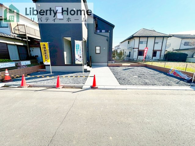 第3小美玉市羽鳥　新築戸建の前面道路含む現地写真