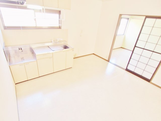 グレイスカンドウ C棟の居間・リビング