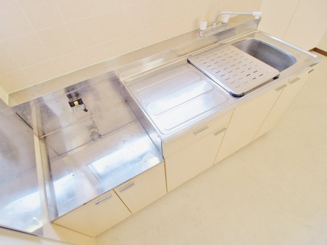 グレイスカンドウ C棟のキッチン