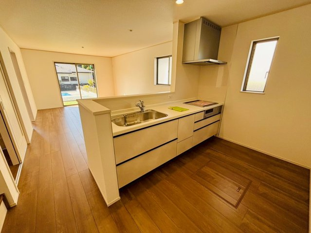 ハートフルタウン／大津町杉水／B号棟のキッチン