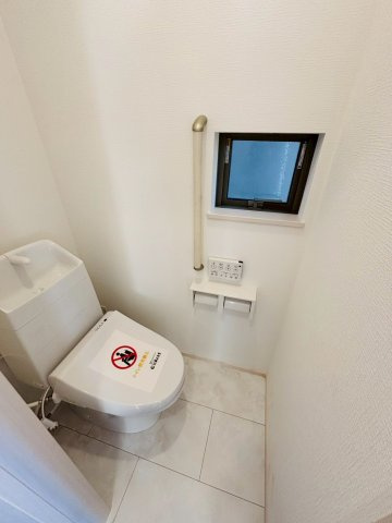 ハートフルタウン／大津町杉水／B号棟のトイレ