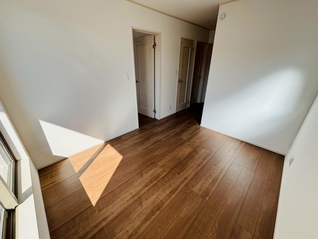 ハートフルタウン／大津町杉水／B号棟の洋室