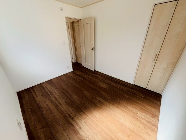 ハートフルタウン／大津町杉水／B号棟の洋室