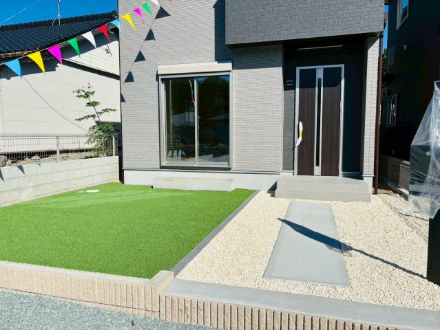 ハートフルタウン／大津町杉水／B号棟の庭