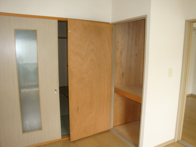 甚樹園マンション壱番館の収納