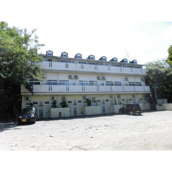 アップル春日井の駐車場