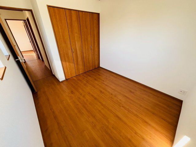 ハートフルタウン／大津町杉水／C号棟の洋室