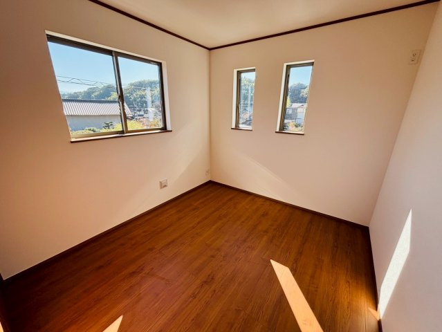 ハートフルタウン／大津町杉水／C号棟の洋室