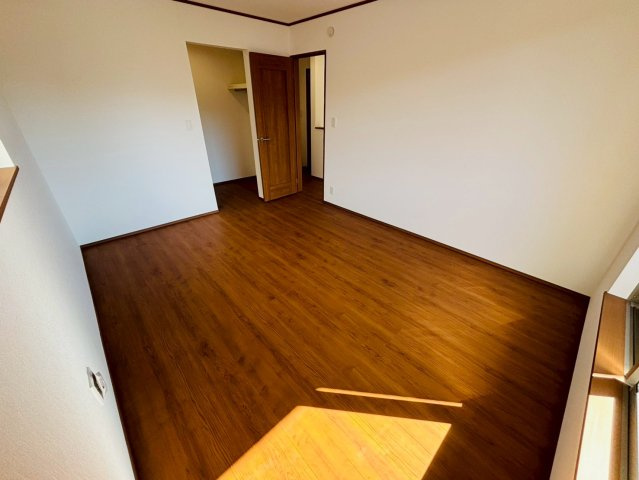 ハートフルタウン／大津町杉水／C号棟の洋室