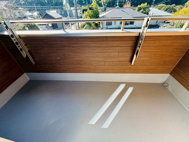 ハートフルタウン／大津町杉水／C号棟のバルコニー