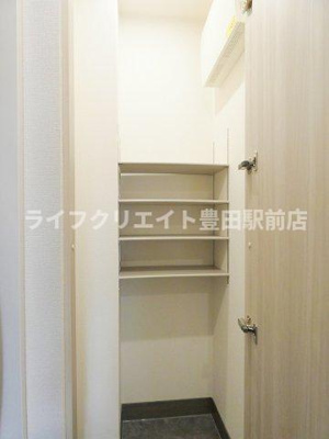 【玄関】 | D-room田町B棟