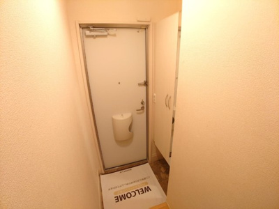 【玄関】 | ソレイユ | シューズボックスのある玄関です