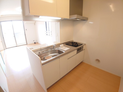 【キッチン】 | ソレイユ | ガスコンロ2口完備。