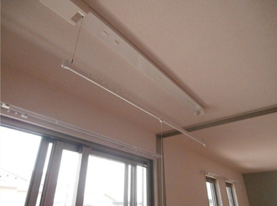 【設備】 | ソレイユ | 便利なホスクリーン完備。