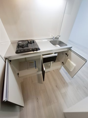 ザカラー東本町A棟のキッチン