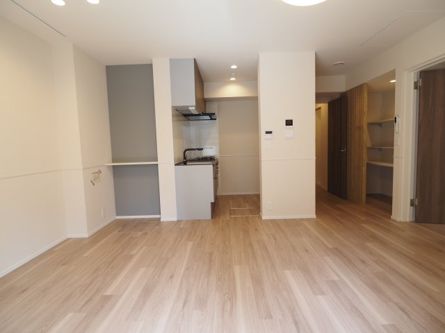 【居間・リビング】 | オカバ世田谷深沢ヘーベルメゾン | 奥行きがあり、レイアウトしやすく暮らしやすいLDK。床暖房完備