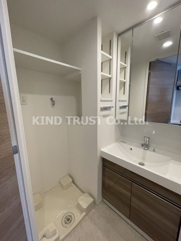 アーバネックス西天満の洗面所|忙しい朝には欠かせない洗面所です