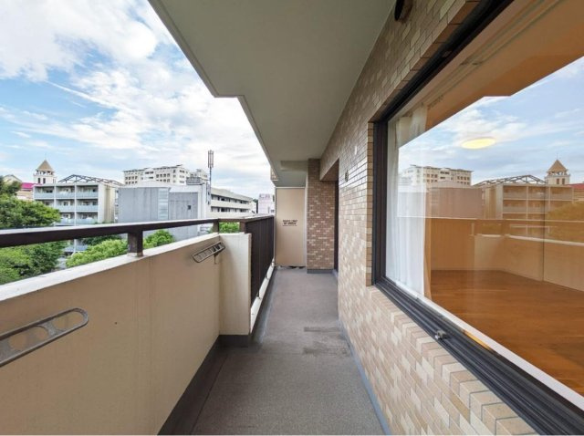 パークシティ本牧A棟のバルコニー