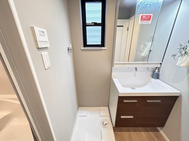 大日通２丁目　新築戸建のランドリースペース