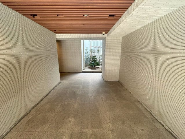 グラスロード新大阪のエントランス