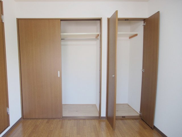 ロイヤルタムラさくら館の収納