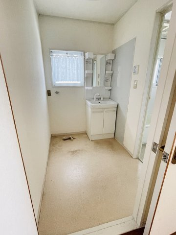 喜沢M戸建ての独立洗面台|脱衣・洗面室