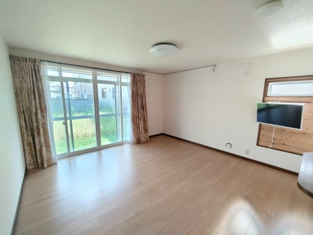 喜沢M戸建ての居間・リビング