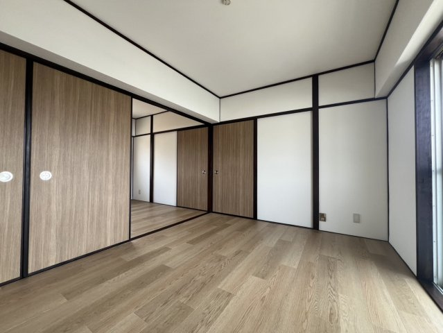 ナナミール西明石クラシコの居間・リビング