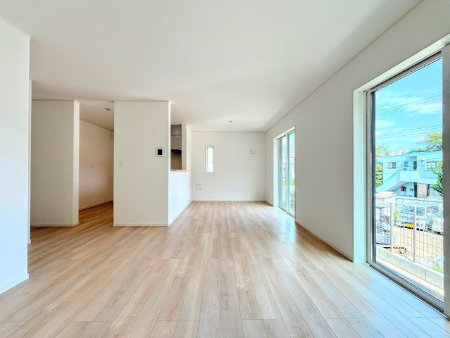 旭区上白根町　新築戸建て