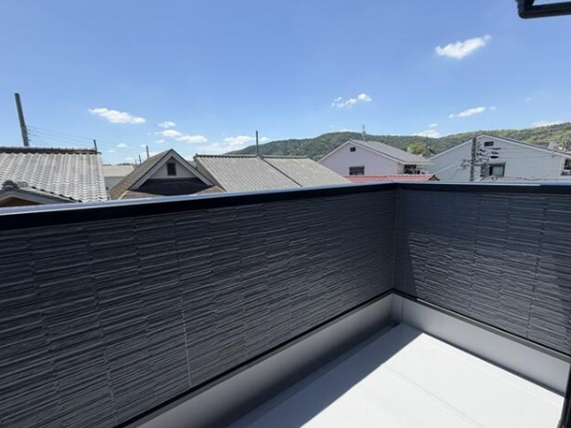 【バルコニー】 | 山科区西野山欠ノ上町　新築戸建