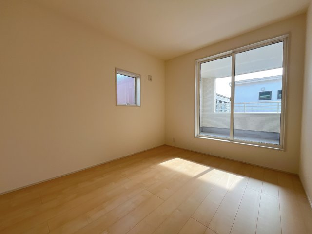 熊谷市宮本町　新築戸建　全２棟の洋室