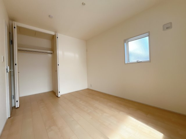 熊谷市宮本町　新築戸建　全２棟の洋室