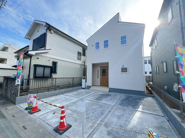 熊谷市宮本町　新築戸建　全２棟の前面道路含む現地写真