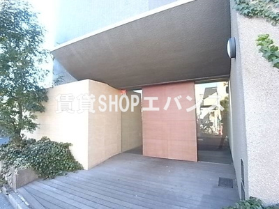 【エントランス】 | イーストワンビルディング