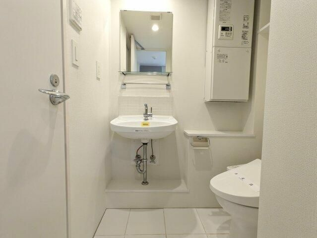 アレーロ高円寺の洗面所