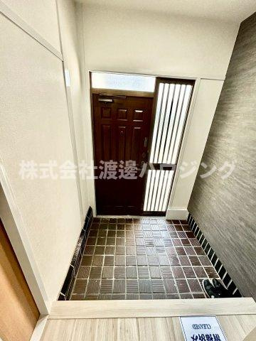 豊中市宮山町3丁目一戸建の玄関