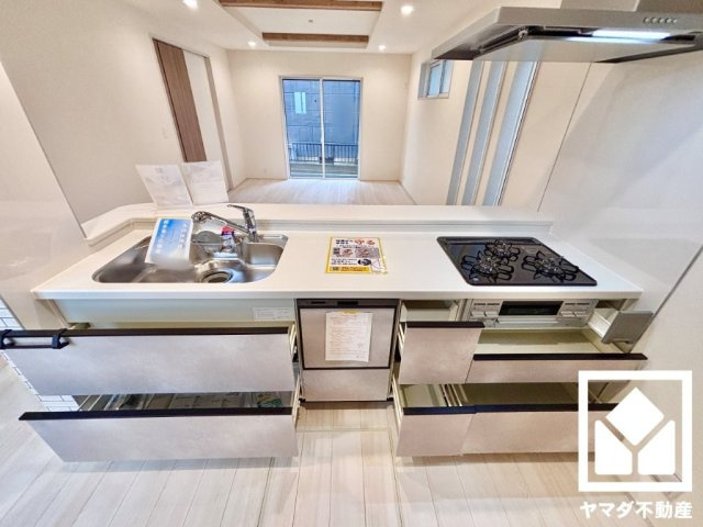 宇治市伊勢田町砂田　2期　1号棟のキッチン