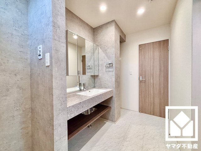 宇治市伊勢田町砂田　2期　1号棟の洗面所