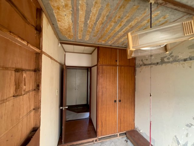 栃木県小山市　区分の玄関