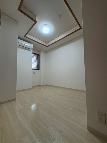 CITY SPIRE桜川Ⅱの洋室