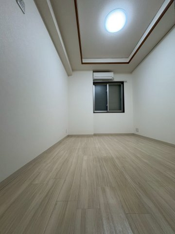 CITY SPIRE桜川Ⅱの洋室