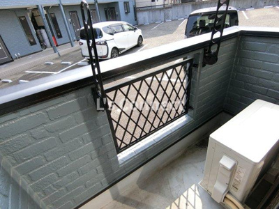 【バルコニー】 | コリーヌ南光台Ⅱ番館 | 晴れた日には洗濯物もたくさん干せます。