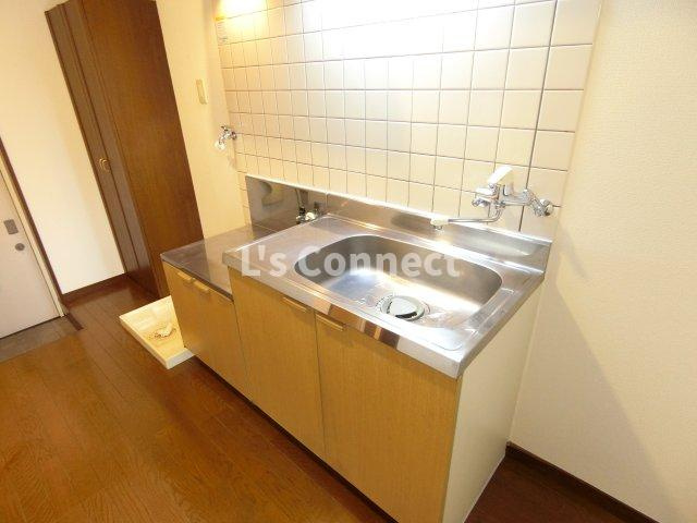 【キッチン】 | コリーヌ南光台Ⅱ番館 | ２口ガスコンロ設置可能なキッチン。