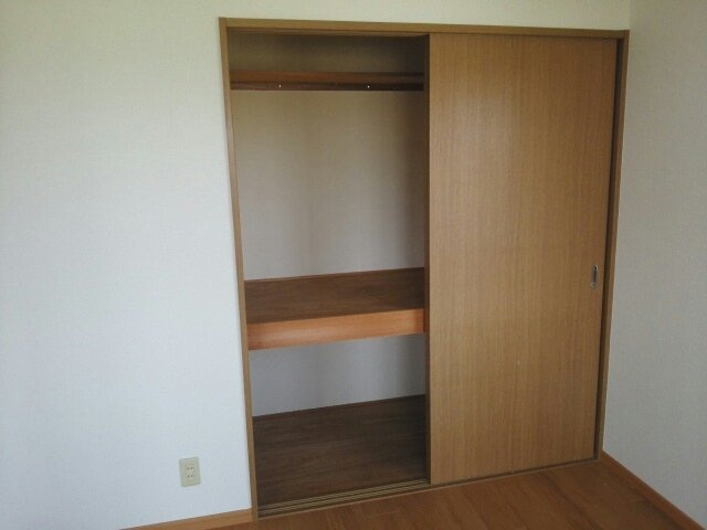 ベルビィトンＡの収納|ちょっとした収納スペースも充実しています