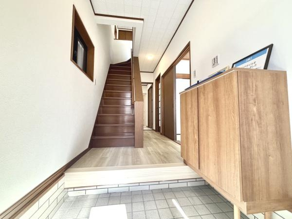 【玄関】 | 加古川市加古川町稲屋　中古戸建