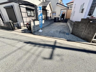 【前面道路含む現地写真】