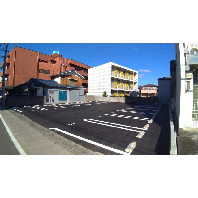 岐阜市高砂町５丁目の駐車場の外観