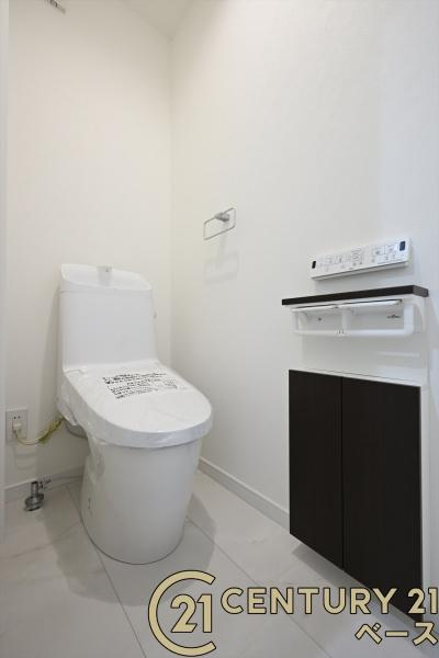 桜井市三輪 ２８号地 ／一戸建のトイレ|■現地撮影写真■清潔感ある綺麗なお手洗い、１階２階共に完備！