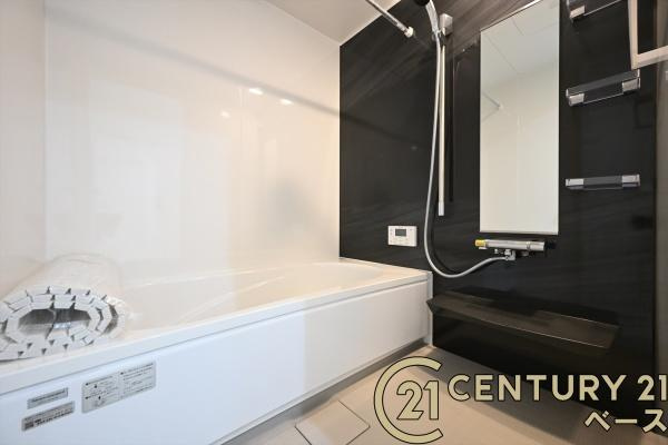 桜井市三輪 ２８号地 ／一戸建の浴室|■現地撮影写真■ゆったりしたサイズの浴室！足を伸ばしての入浴は疲れも癒してくれます！