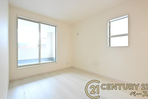 リーブルガーデン指柳町 ５号棟 ／新築一戸建の洋室